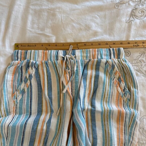 Briggs Women's Linen Blend Pull-On Shorts with Pockets Size Medium Blue Stripe. - Picture 8 of 11